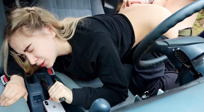 Young girl fucked in the car